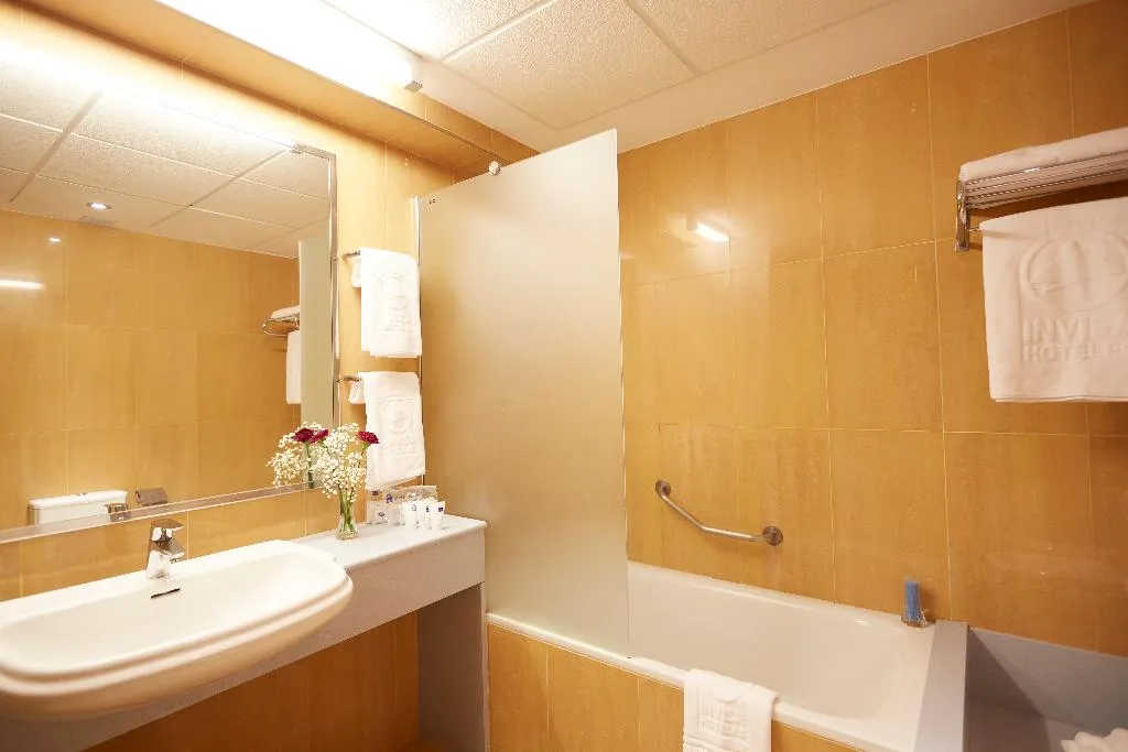 JUNIOR SUITE STANDARD Room, Invisa Hotel La Cala, Ibiza