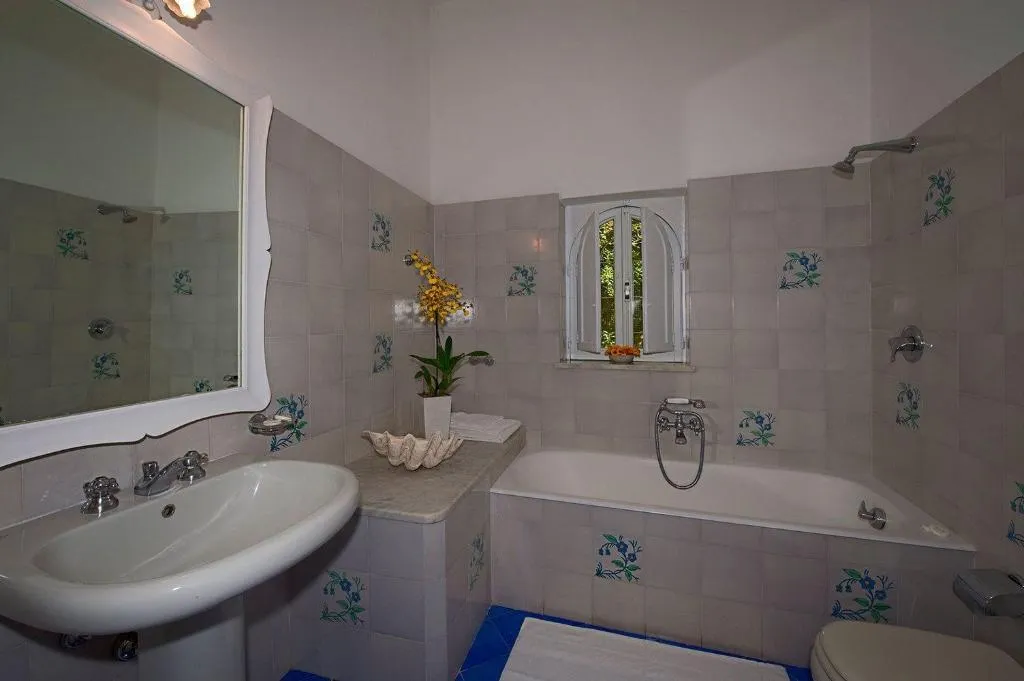 Room, Villa Rosa, Naples
