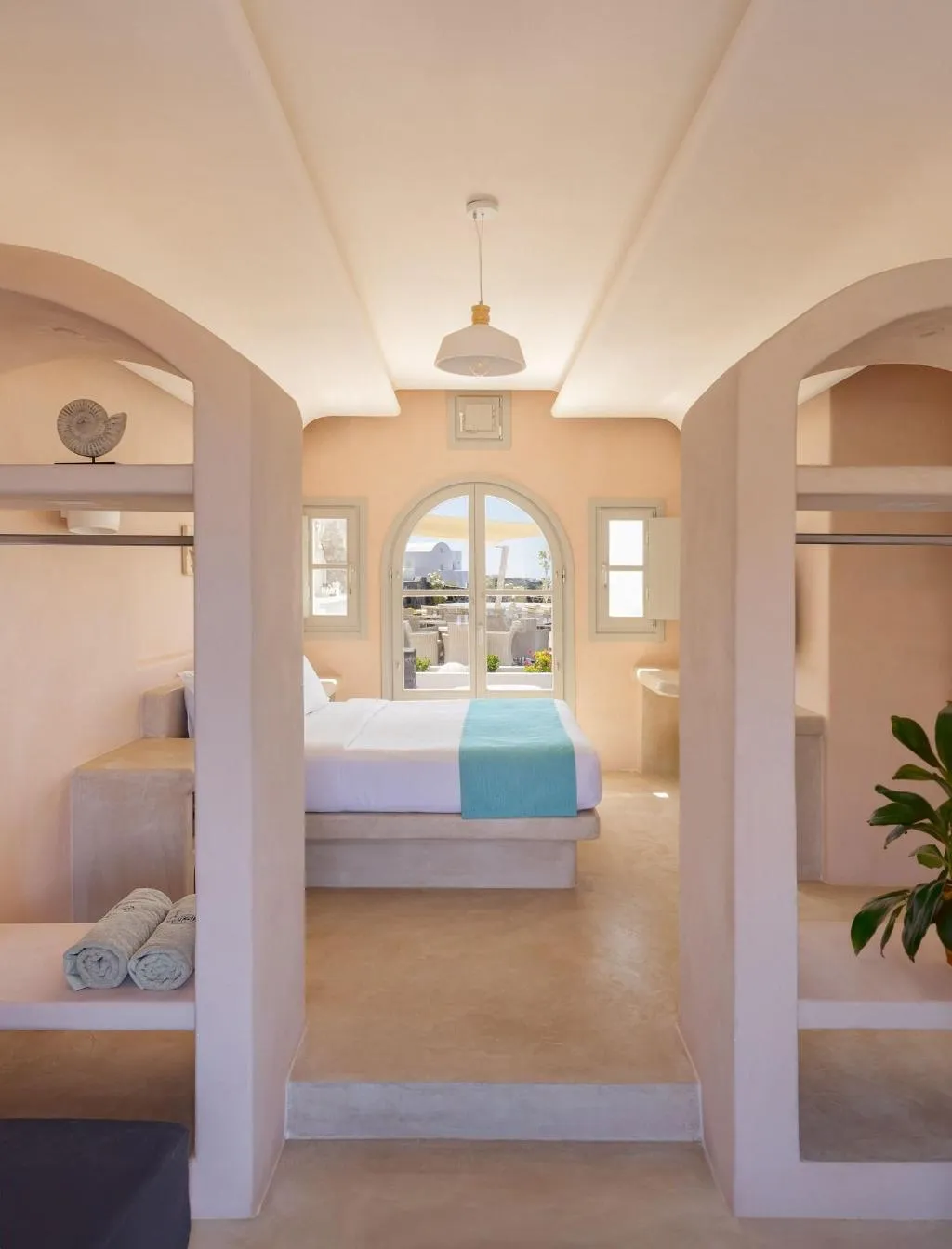 Room, Danae Suites, Santorini