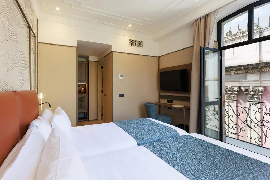 Double or Twin SUPERIOR Room, Hotel Medinaceli 4*S, Barcelona
