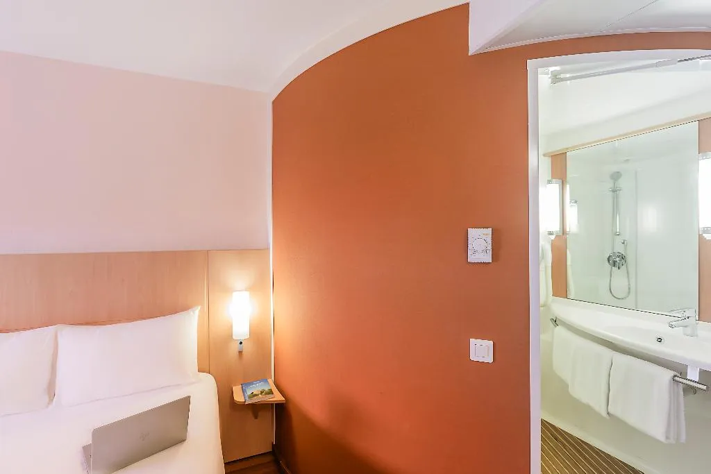 DOUBLE WITH DOUBLE BED Room, ibis Lisboa Sintra, Lisbon