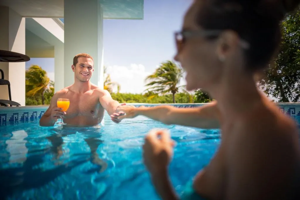 SUITE GARDEN VIEW KING BED Room, BlueBay Grand Esmeralda, Playa Del Carmen