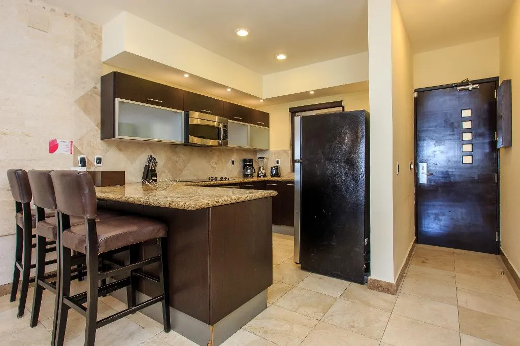 APARTMENT THREE BEDROOMS Room, El Faro Residences, Playa Del Carmen