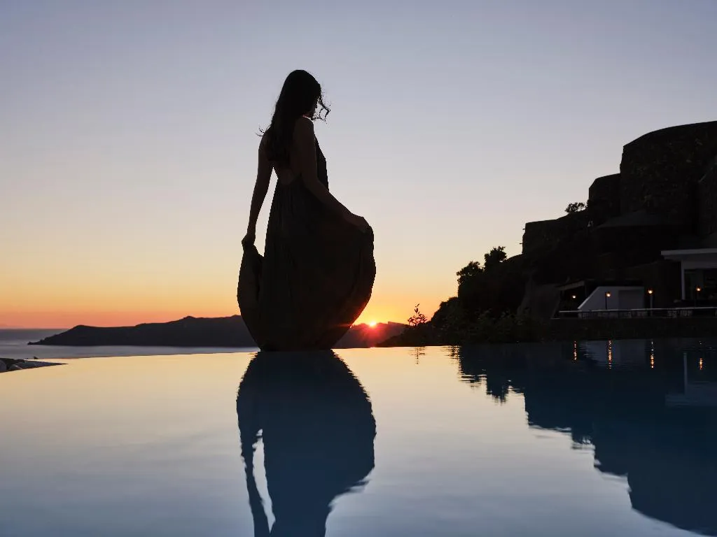 Pool, San Antonio, Santorini