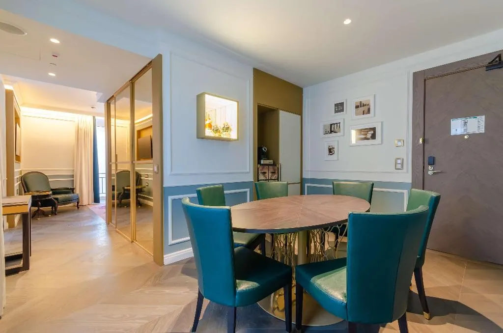 Room, The Emerald House Lisbon, Curio Collection by Hilt, Lisbon