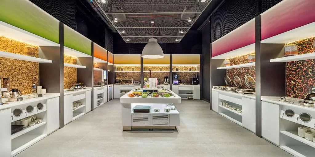 Restaurant, Hampton by Hilton Izmir Aliaga, Izmir