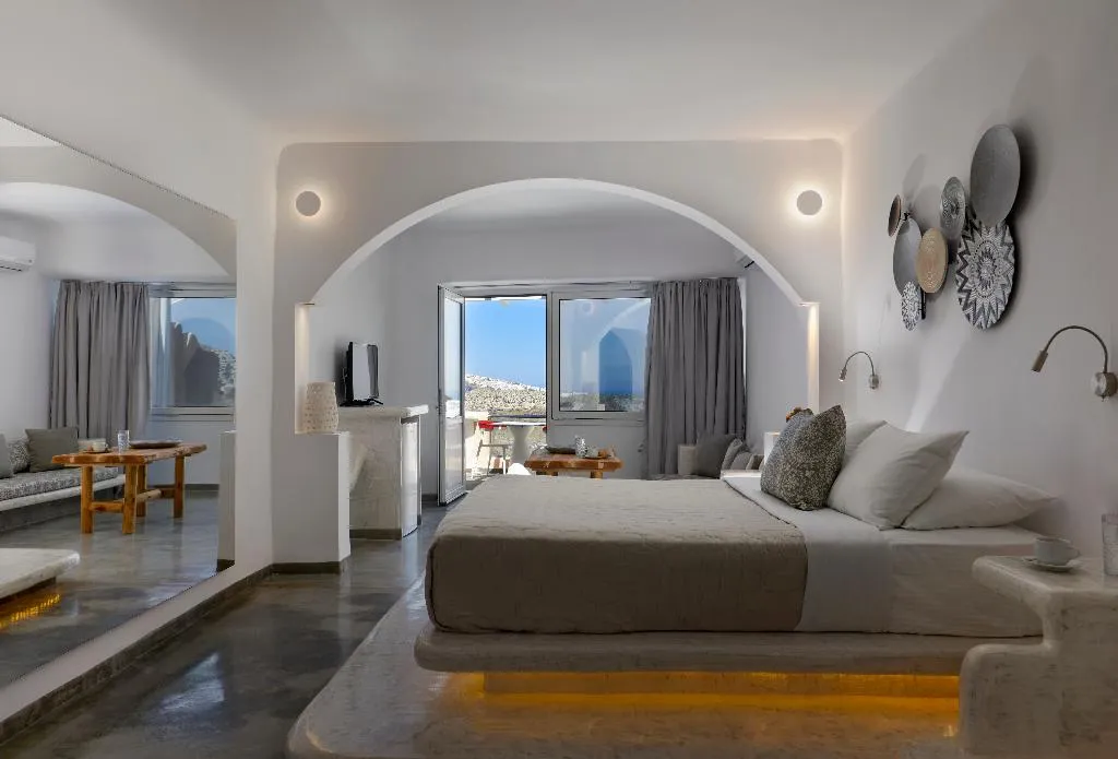 SUITE EXECUTIVE SEA VIEW Room, Suites of the Gods Cave Spa, Santorini