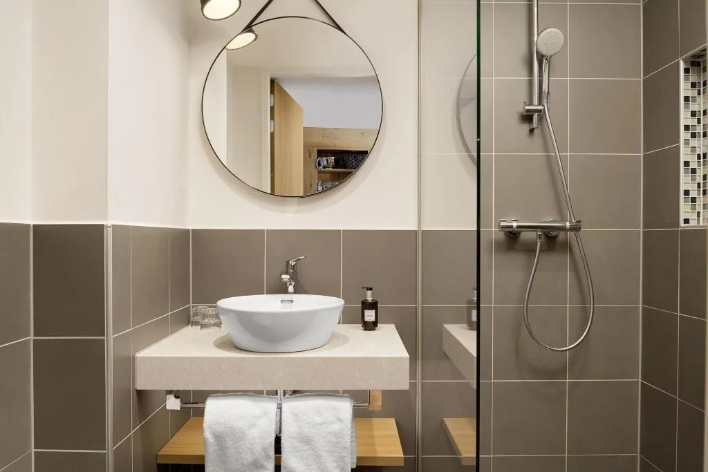 STUDIO CITY VIEW QUEEN BED Room, Residence Inn Amsterdam Houthavens, Amsterdam