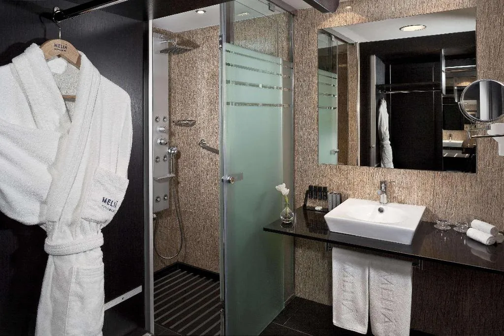 DOUBLE STANDARD Room, Melia Barcelona Sarria, Barcelona