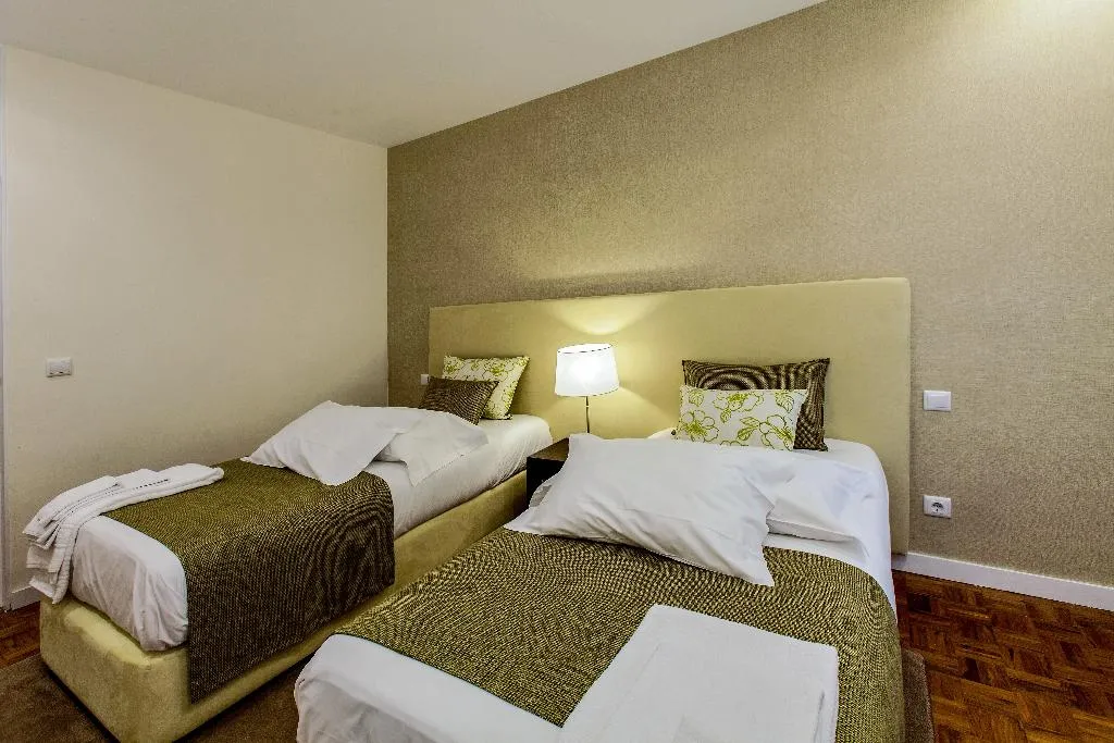 APARTMENT TWO BEDROOMS Room, Casas do Porto - Ribeira Apartments, Porto
