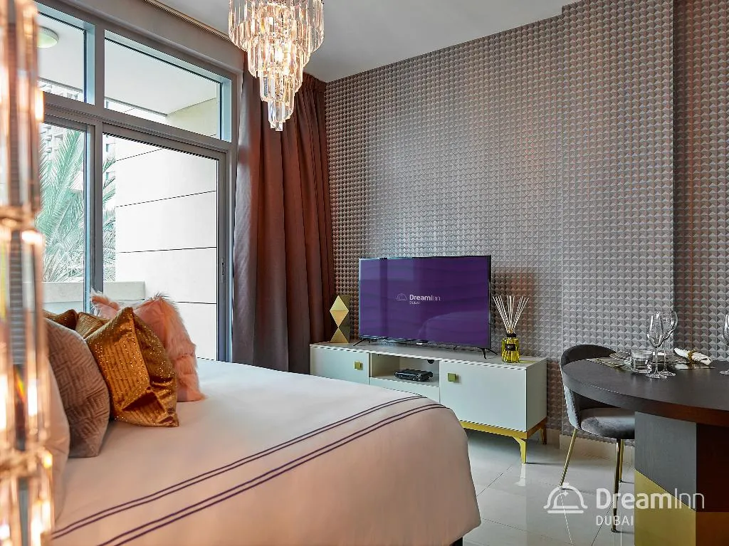 STUDIO STANDARD Room, Dream Inn Dubai - Claren Downtown, Dubai
