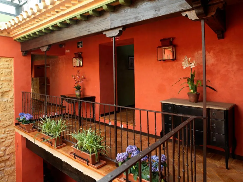 General view, La Casona de Calderon, Seville