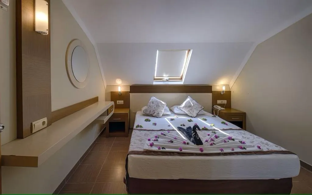 BUNGALOW ONE BED Room, Risus Hotel Side, Antalya