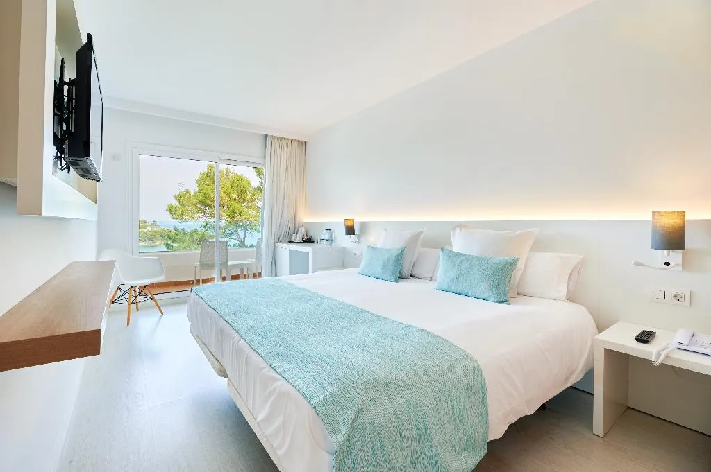Double or Twin SEA VIEW WITH BALCONY Room, AluaSoul Hotel Carolina, Majorca