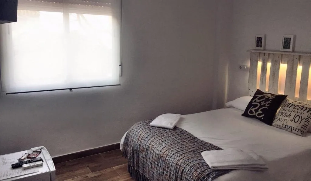 DOUBLE STANDARD Room, Hostal Ciempozuelos, Madrid