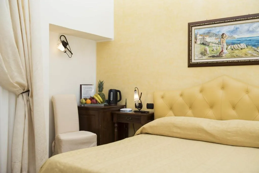 Room, Hotel Villa Annalara, Naples