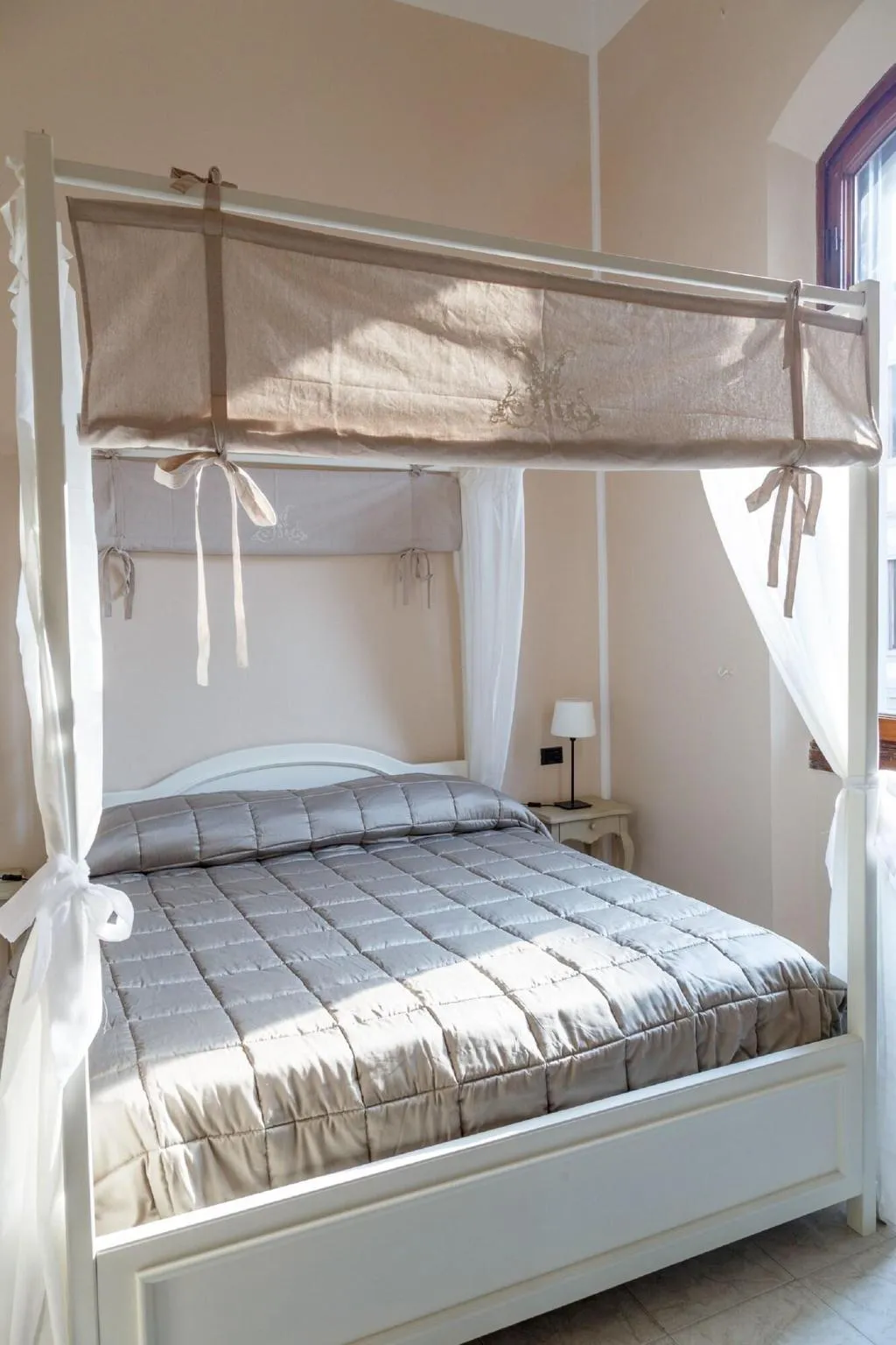 Room, B&B Leone X, Florence