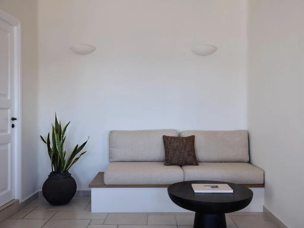 JUNIOR SUITE SUPERIOR WITH DOUBLE BED Room, San Antonio, Santorini