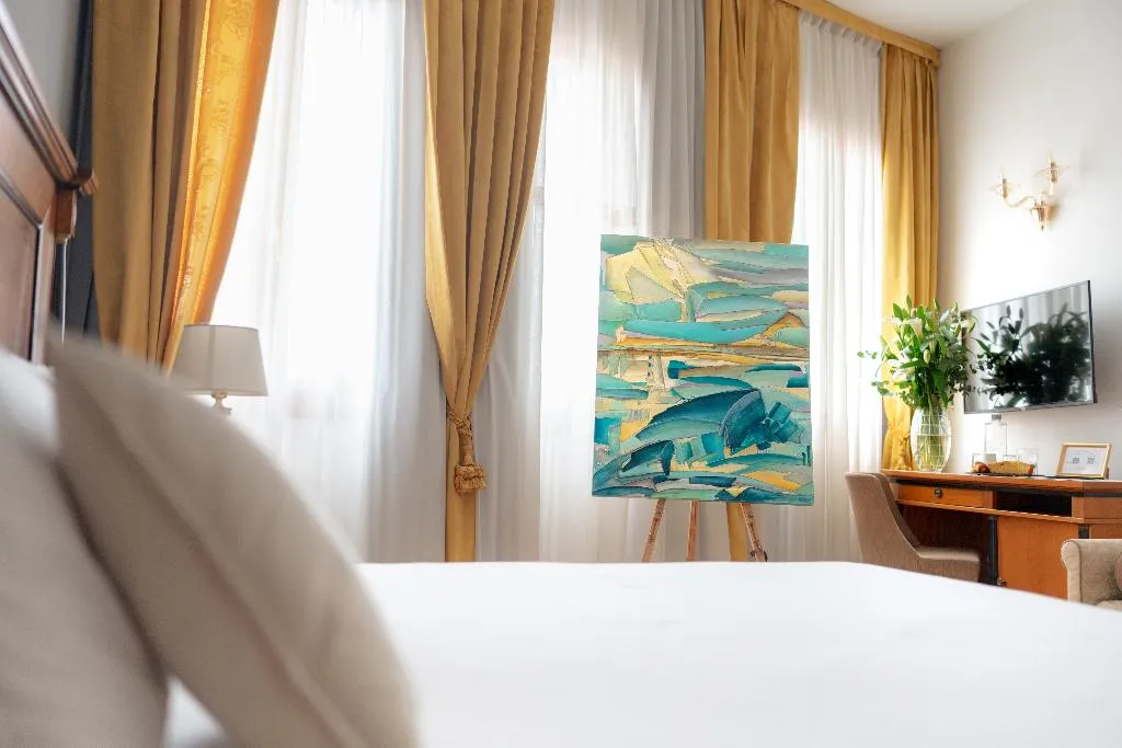 Double or Twin DELUXE CANAL VIEW Room, All'Angelo Art Hotel, Venice