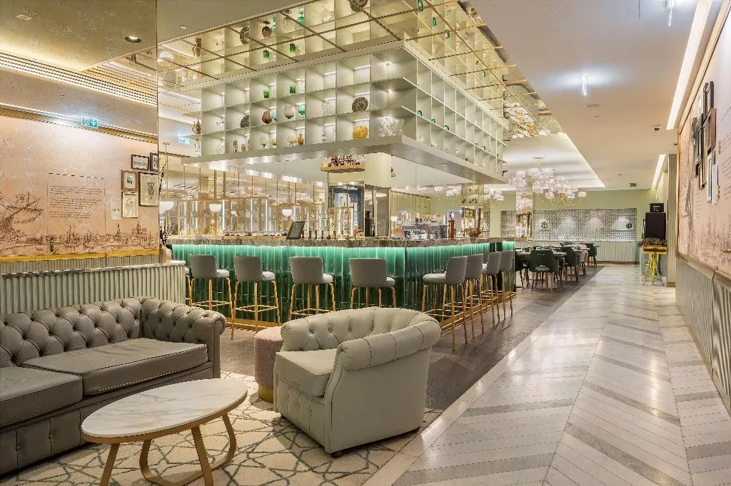 Bar, The Emerald House Lisbon, Curio Collection by Hilt, Lisbon