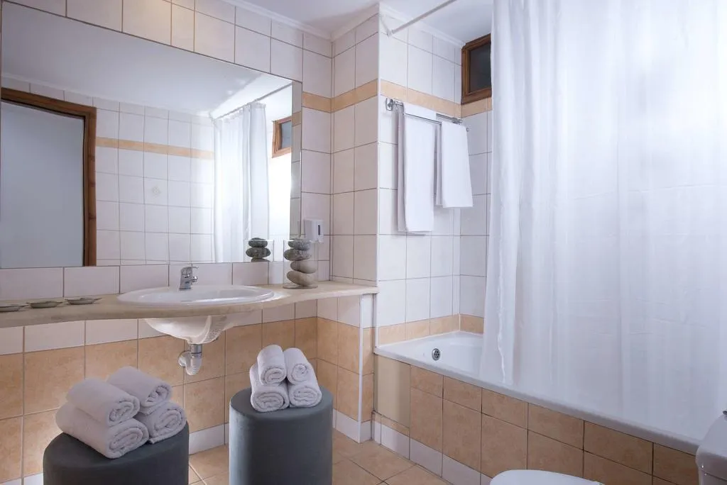 Double or Twin WITH JACUZZI Room, Blue Bay Resort Hotel, Crete