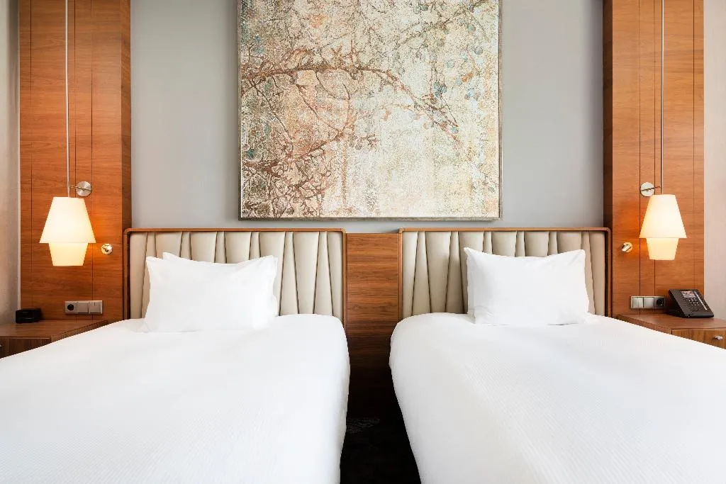 TWIN STANDARD Room, DoubleTree by Hilton Krakow Hotel & Convention Cen, Krakow