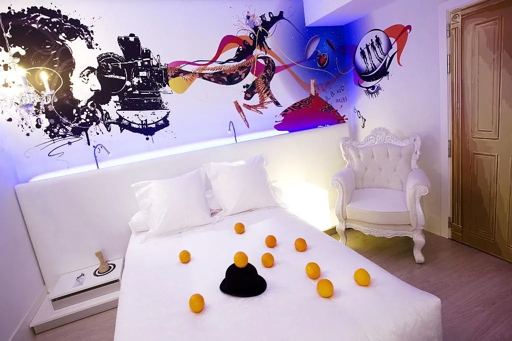 DOUBLE SINGLE USE ONE BED Room, Dormirdcine, Madrid