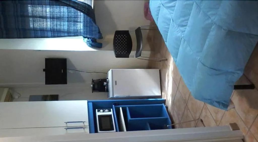 Room, B&B Piazza Ragusa, Naples