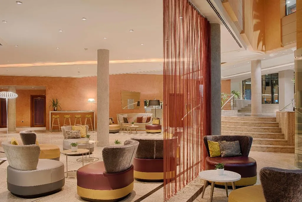 Lobby, NH Lecco Pontevecchio, Milan