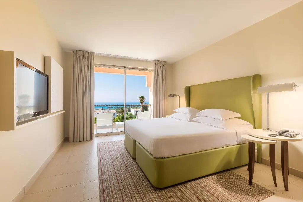 SUITE SEA VIEW CAPACITY 4 Room, NAU Sao Rafael Suites, Algarve