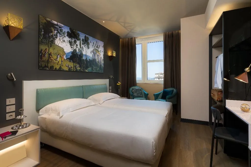 Double or Twin SUPERIOR Room, Sangallo Palace Perugia, Perugia