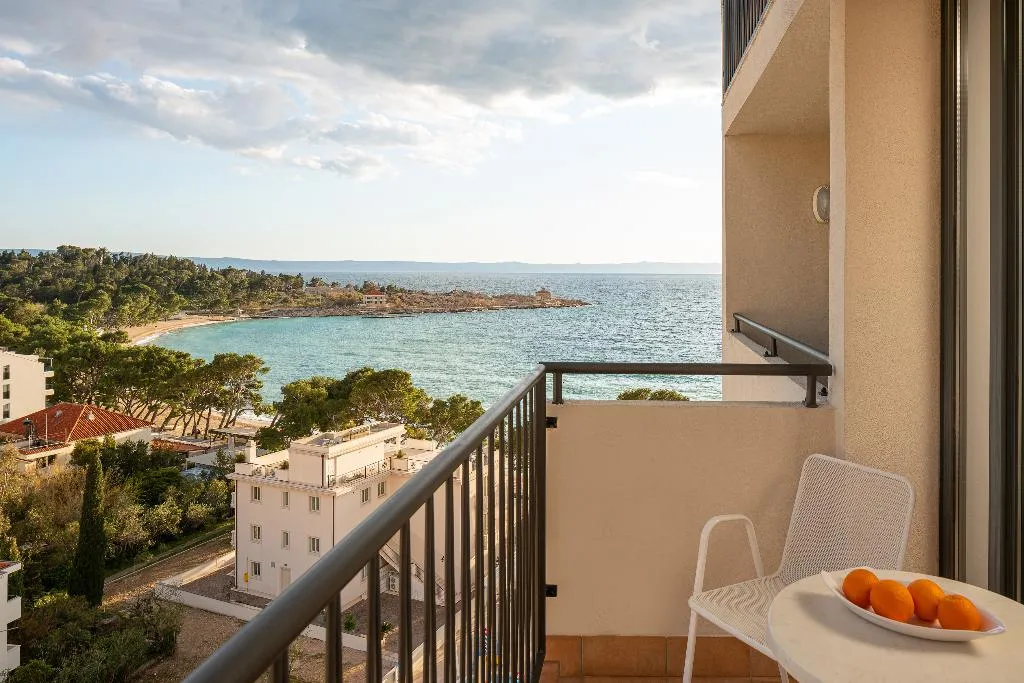FAMILY ROOM SIDE SEA VIEW WITH BALCONY Room, Valamar Meteor Hotel, Split