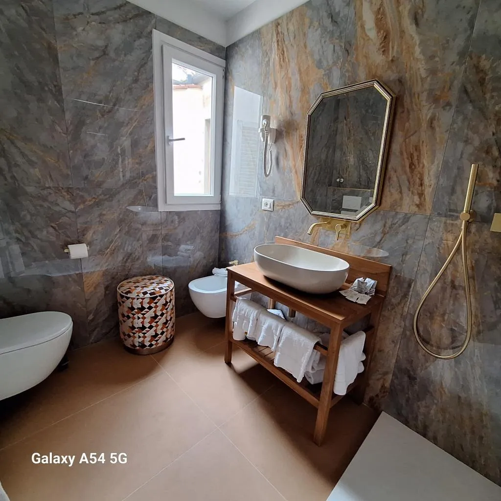 TRIPLE ECONOMY Room, Maxim Axial, Florence