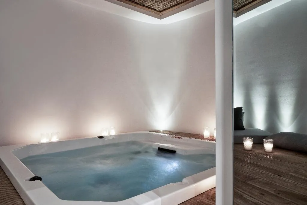 Sports and Entertainment, Radisson Blu Euphoria Resort, Mykonos