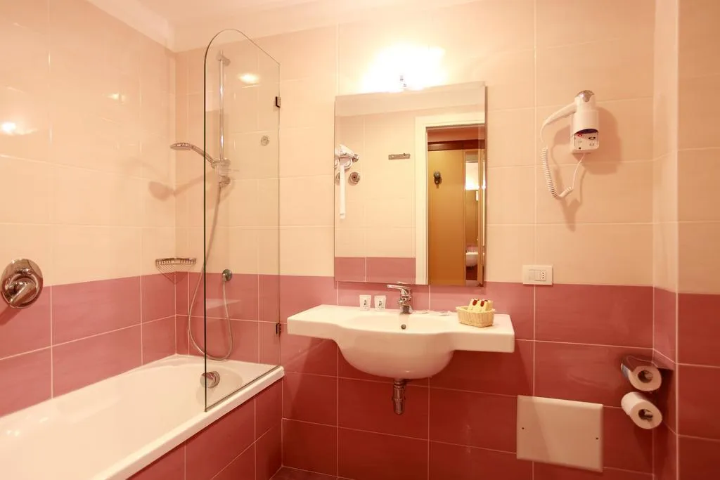 Double or Twin SUPERIOR WITH BALCONY Room, Caravel, Naples