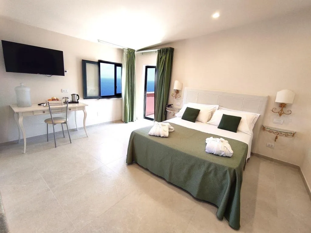 STUDIO SEA VIEW WITH TERRACE Room, La Pensione Svizzera, Taormina