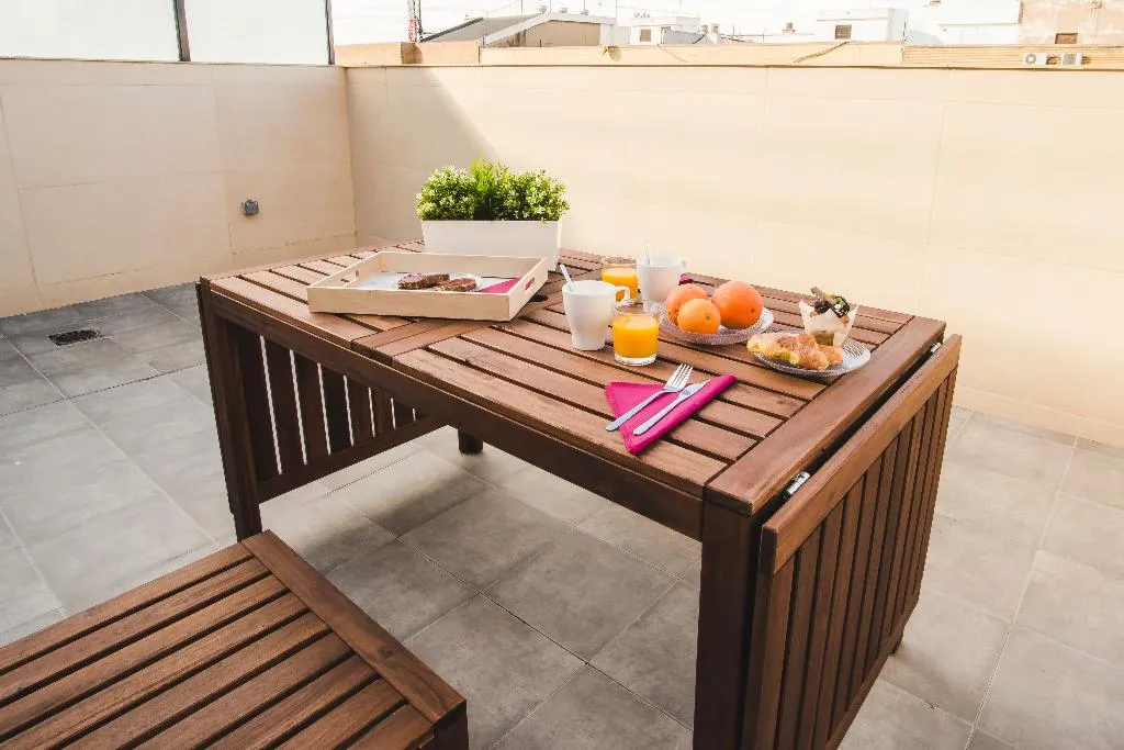 APARTMENT CAPACITY 6 THREE BEDROOM Room, HQ Rooms San Vicente, Valencia