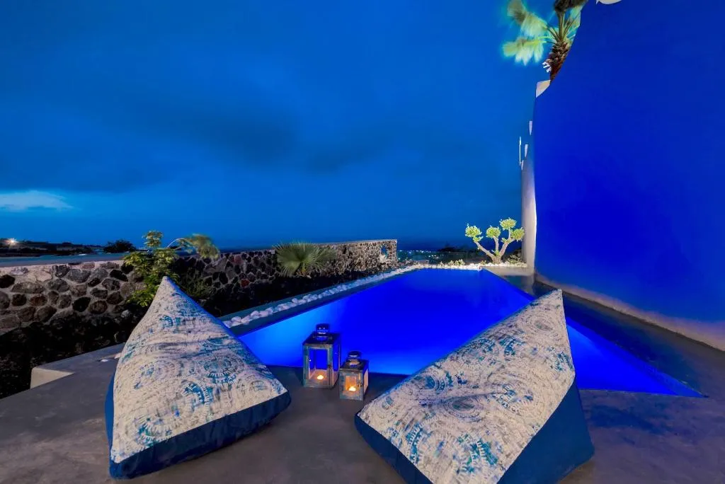 Sports and Entertainment, San Marino Suites, Santorini