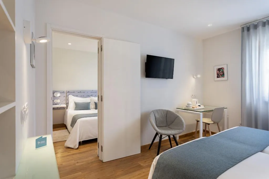 Room CONNECTING ROOM Room, Hotel Das Salinas, Porto