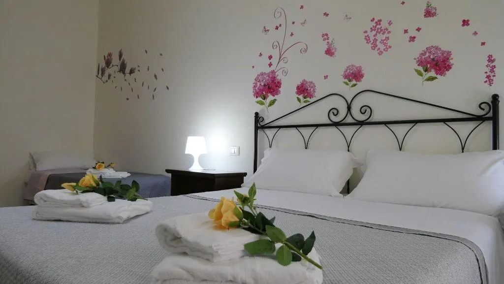 Room, B&B Dimora Cirillo, Naples