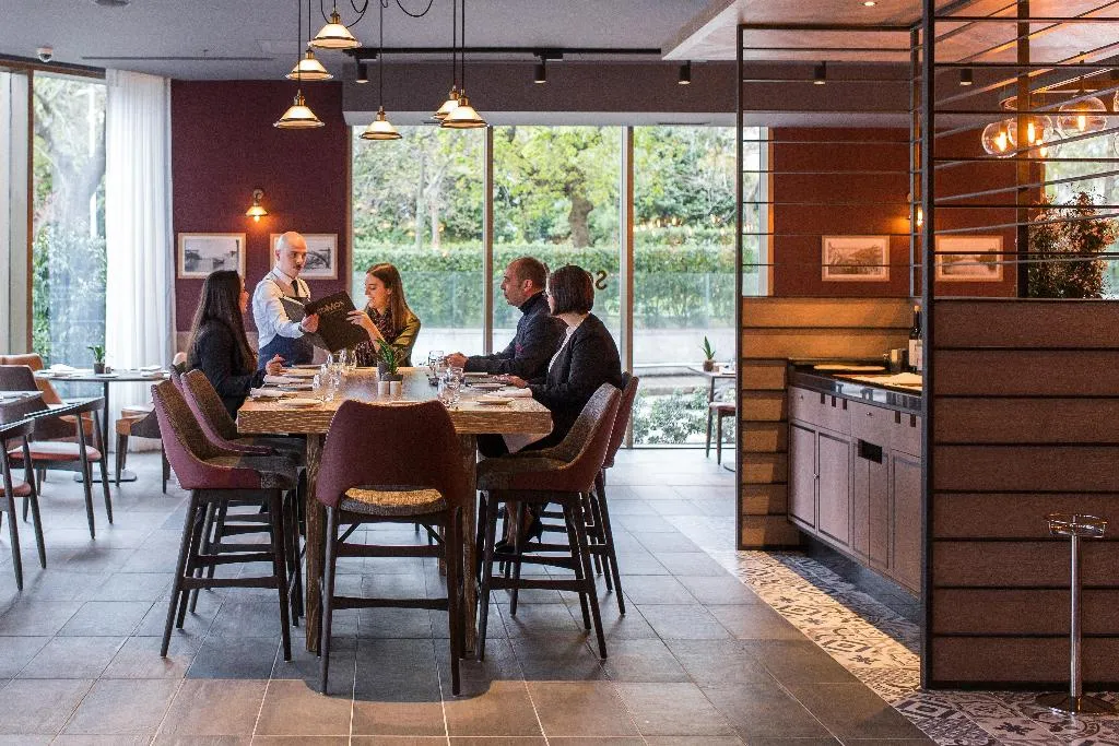 Restaurant, Crowne Plaza Porto, Porto