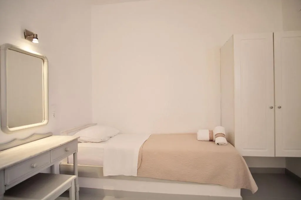 Room, Kritikakis Village Apartments, Santorini