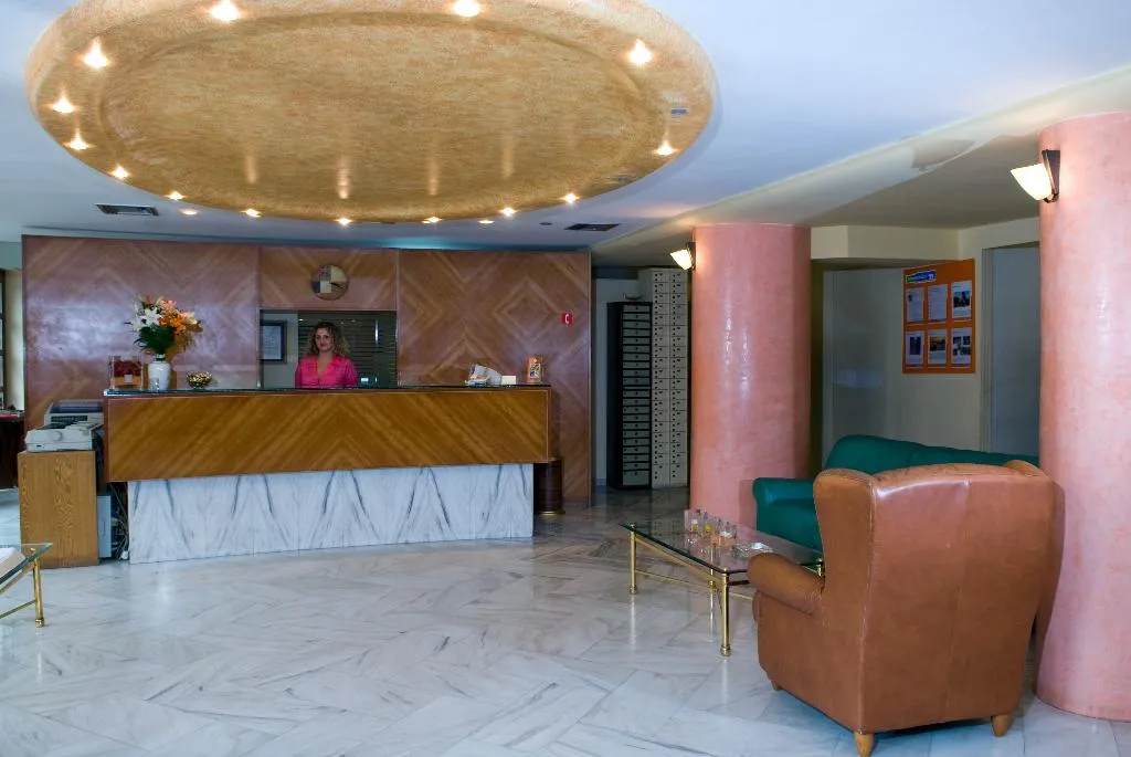 Lobby, Brascos, Crete
