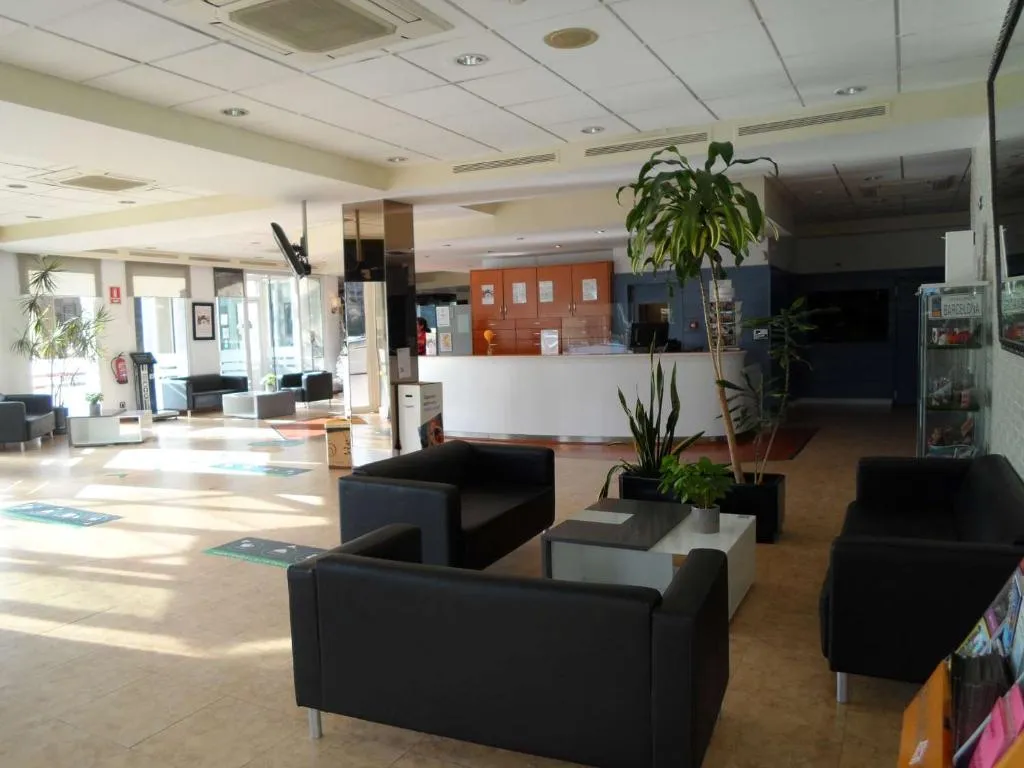 Lobby, Travelodge Barcelona del Vallès, Barcelona