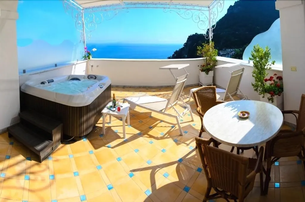 Room, Palazzo Marzoli Resort, Naples