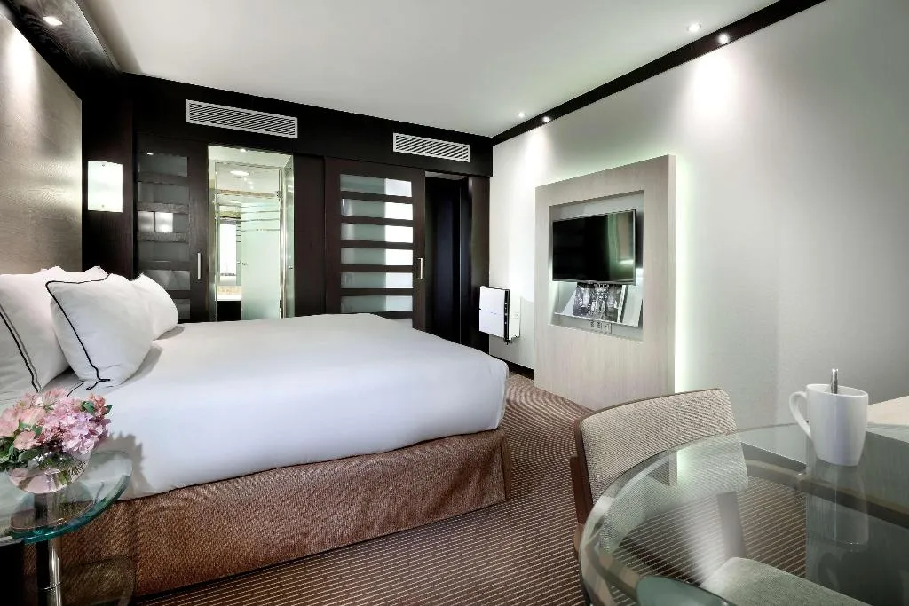 DOUBLE PREMIUM Room, Melia Barcelona Sarria, Barcelona