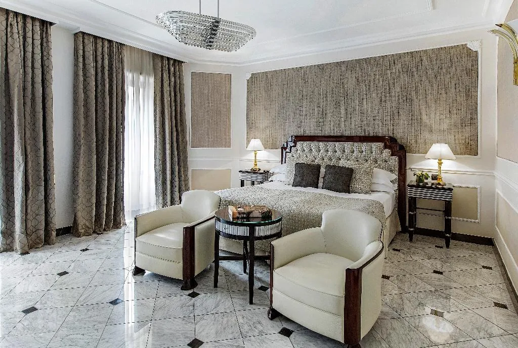 FAMILY ROOM TWO BEDROOMS Room, Baglioni Hotel Regina, Rome