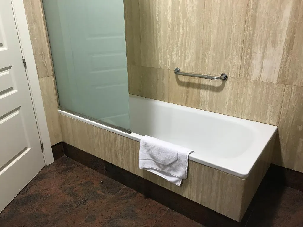 TRIPLE STANDARD Room, Alfonso VIII, Madrid