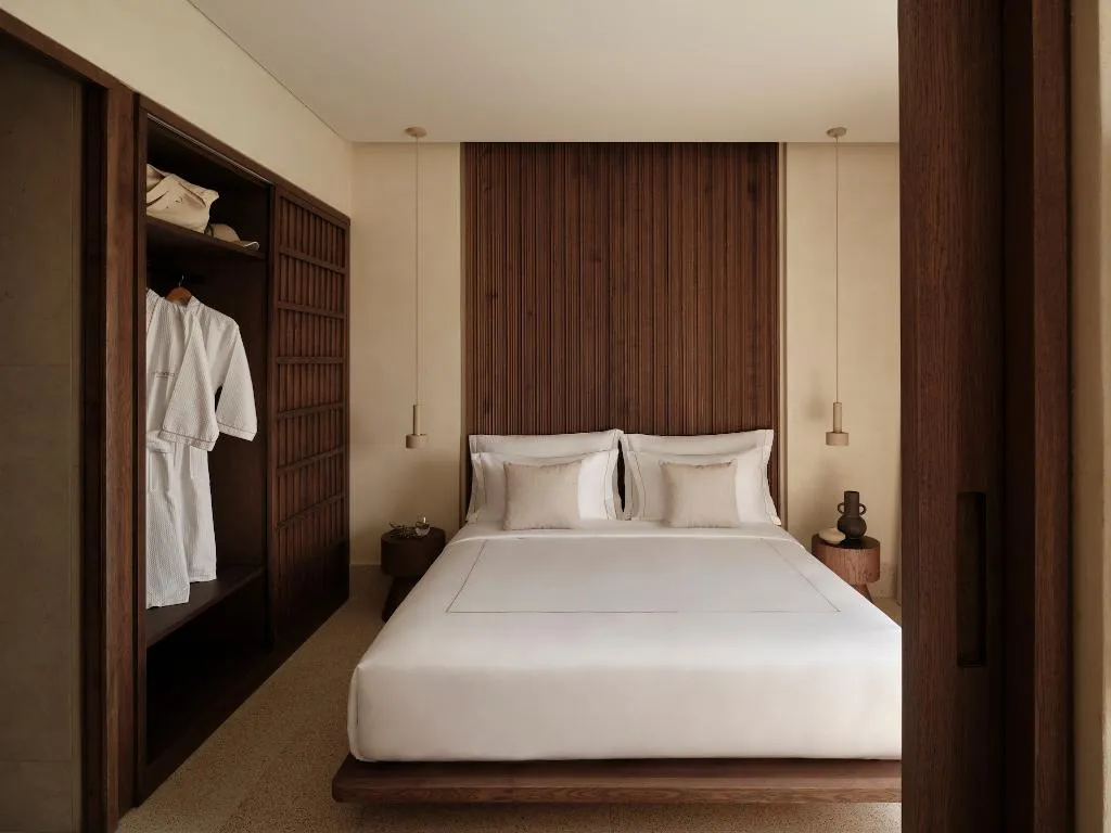 TRIPLE DELUXE ONE BEDROOM Room, Enarma Suites & Spa Wellness Retreat, Santorini