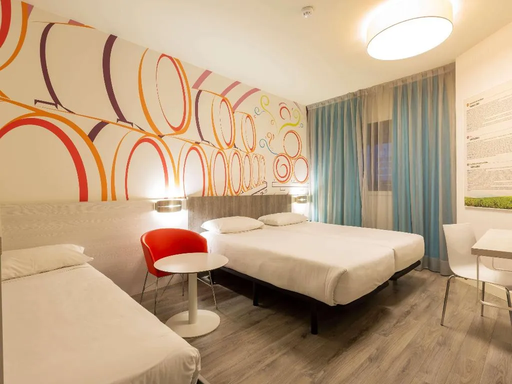 Double or Twin STANDARD Room, Ibis Styles Madrid Prado, Madrid